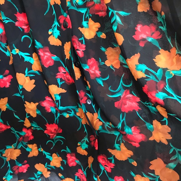 Studio C Floral Skirt Small - Picture 3 of 6